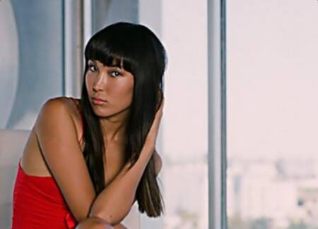 Мисс Э.Сэлэнгэ бас нэг шуугиан тарих зургаа авахуулав